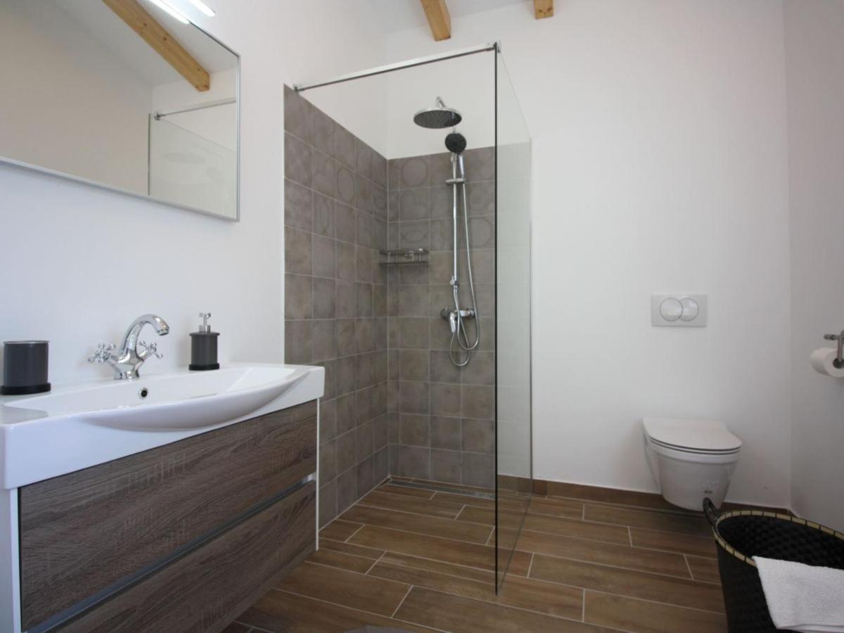 Moderne Istrische Steinvilla - 4 Sterne Mit Privatem, Beheizbaren Pool & Meerblick Kavran Exterior foto